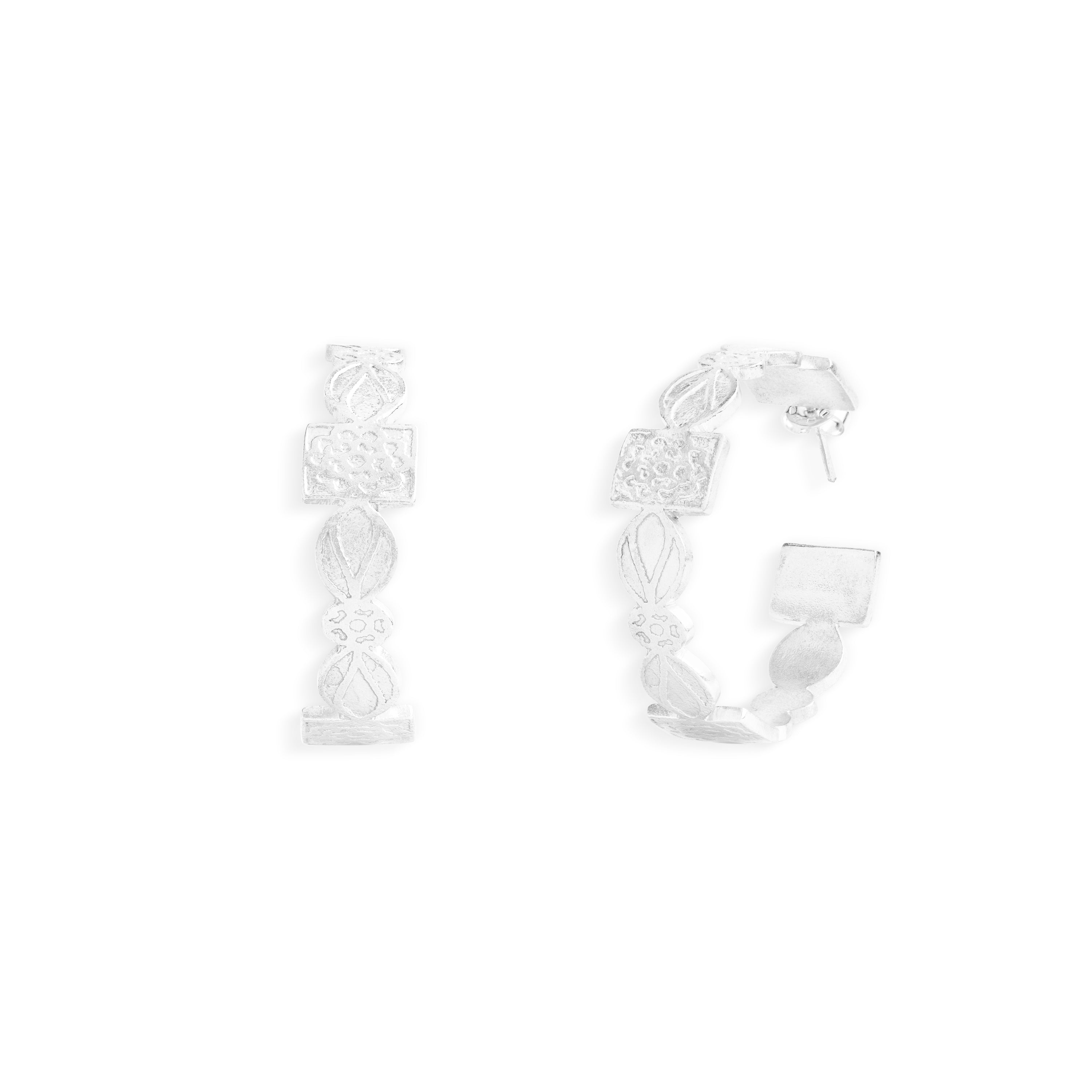 PARIKRAMA HOOPS SMALL  – Elegant Curves with a Modern Edge