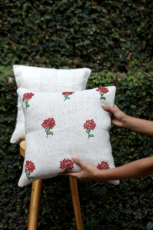 Lali Pote Cushion cover