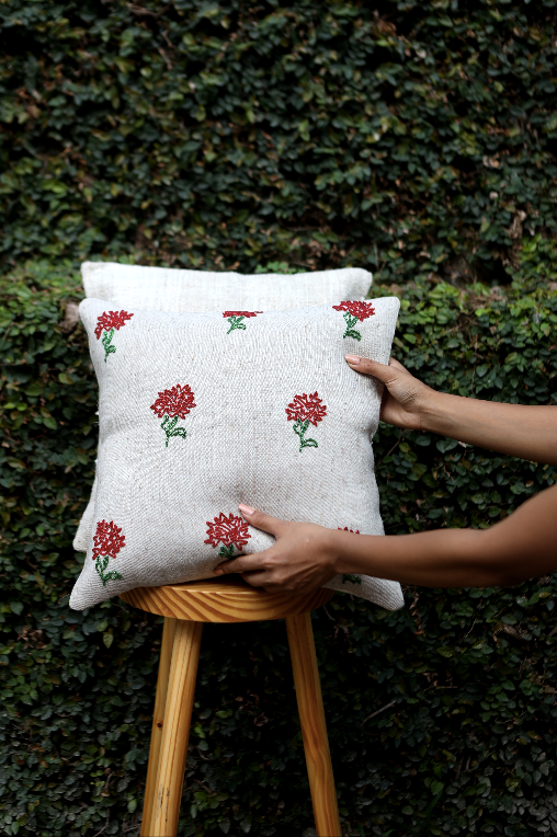 Lali Pote Cushion cover